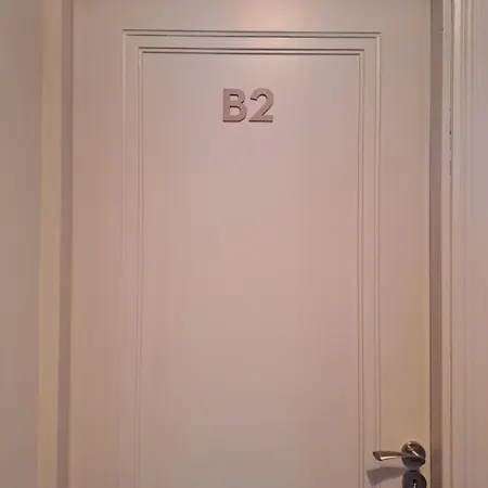 Westways House בית הארחה קוב