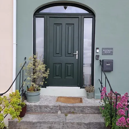 בית הארחה Westways House