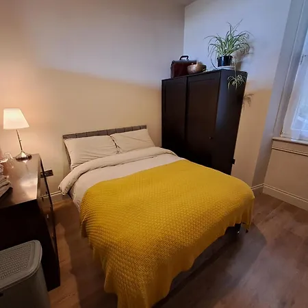 בית הארחה Westways House קוב