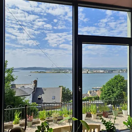 Westways House * Cobh