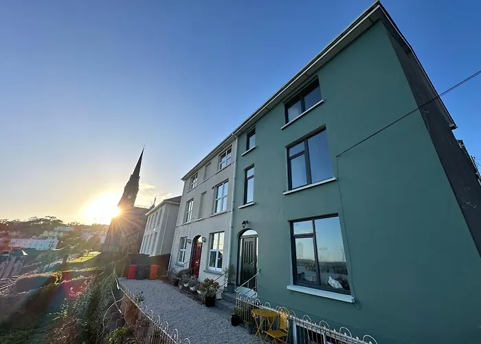 Westways House 게스트하우스 *